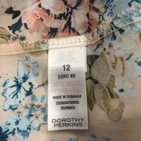 EUC Dorothy Perkins Floral Top! - Picture 6 of 6